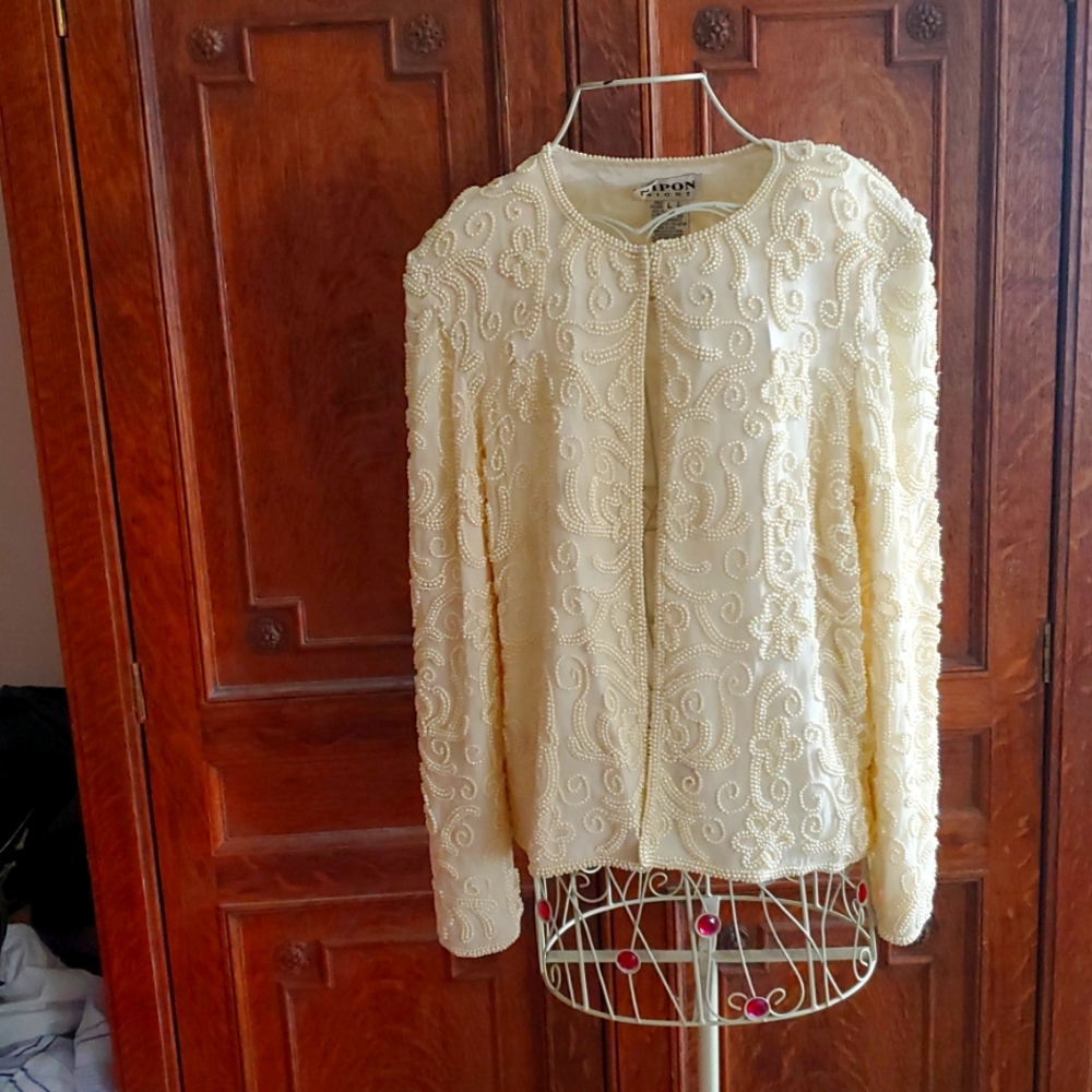 Vintage Nipon Beaded top L